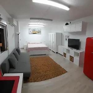 https://estudio-frente-a-estacin-mara-zambrano.1costadelsol.com