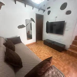 https://palmera-16.in-canary-islands.com